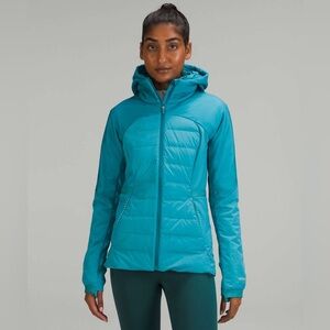 Lululemon Down for It All Jacket - Size 6 - Oceanic - NWOT Condition